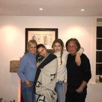 Kini Mohamed Anwar Hadid menjadi pengusaha real estate sukses. Seperti dikutip dari hauteliving, Hadid sudah membangun banyak hotel di antaranya Ritz Carlton di Washington, New York, Houston dan Aspen. Dia memiliki rumah atau properti seluas 30 ribu meter persegi di salah satu kawasan mewah Amerika Serikat, Beverly Hills. Foto: Dok. Instagram Mohamed Hadid