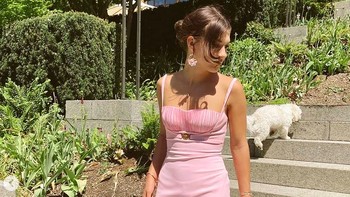 Phoebe dikenal sangat mengutamakan penampilan, gayanya menawan dan kerap seksi. Foto: Instagram/@pheebeegates