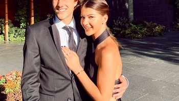 Chaz Flynn adalah temannya di sekolah elite Lakeside School. Mereka dekat kemuidan berpacaran. Foto: Instagram/@pheebeegates