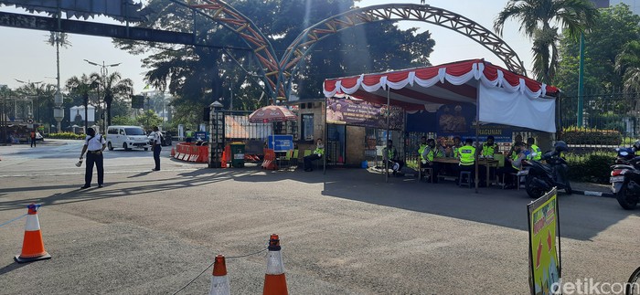 Suasana Taman Margasatwa Ragunan pada 26 Mei 2021, libur Hari Raya Waisak. (Rahmat Fathan/detikcom)
