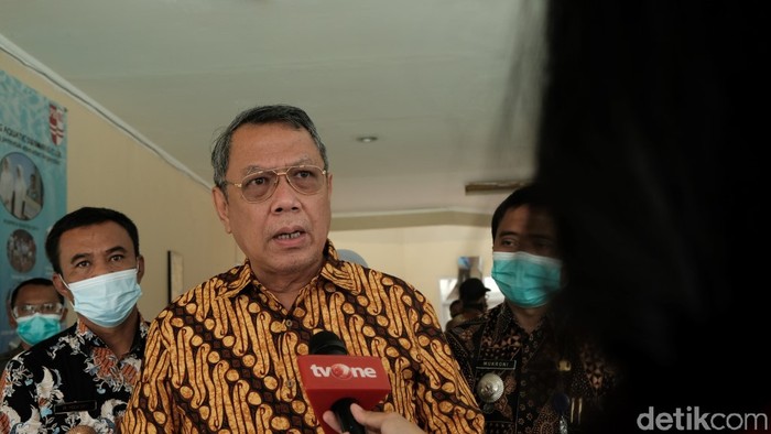 Wali Kota Tangerang Selatan Benyamin Davnie