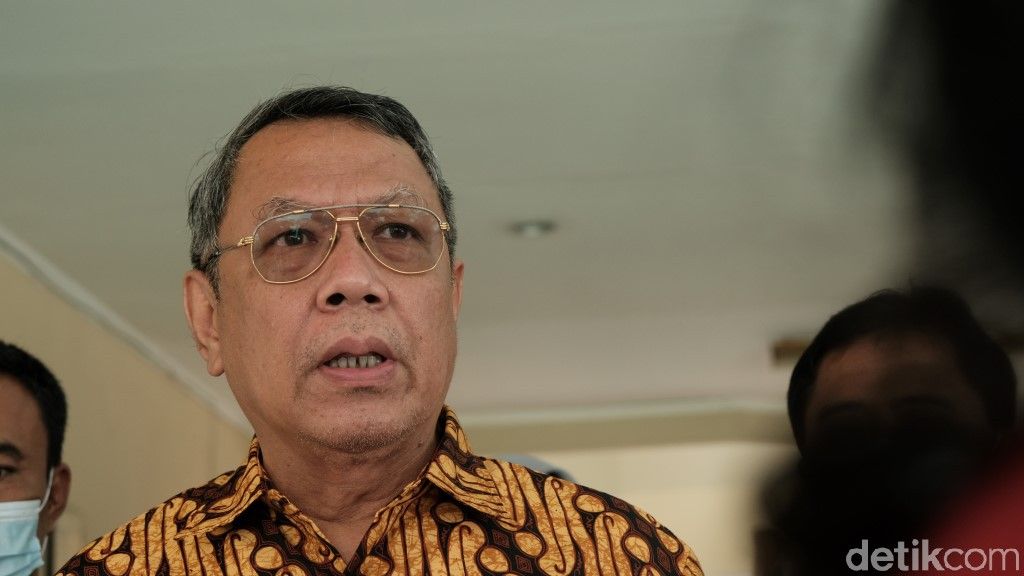 Wali Kota Tangerang Selatan Benyamin Davnie
