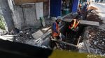 Cegah Genangan, Saluran Air di Jalan Raya Setu Diperbaiki