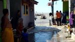 Efek Gerhana Bulan, Ruas Jalan di Surabaya Ini Terendam Banjir Rob