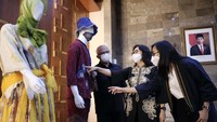 Kementerian Perindustrian semakin fokus untuk mengembangkan industri halal dan fesyen muslim agar bisa lebih berkontribusi terhadap perekonomian nasional. Langkah ini salah satunya diimplementasikan melalui penyelenggaraan Indonesia Industrial Moslem Exhibition (ii-Motion).