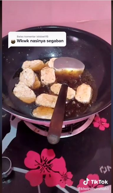 Romantis! Kisah Istri Selalu Bekali Manan Suami saat Ngojek Ini Bikin Baper