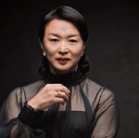 Jin Xing membagikan video tersebut di media sosial Weibo kepada lebih dari 13 juta pengikutnya. Dalam video kampanye #diorstandwithwomen, ia bersama pesohor lain seperti aktris Li Bing Bing bicara mengenai kebebasan wanita dan individualitas. Foto: Dok. Weibo