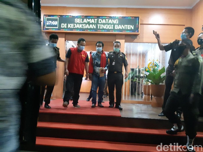Kejati Banten tetapkan tiga tersangka korupsi masker untuk nakes