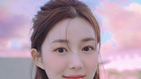 8 Artis Korea Punya Orang Tua Terkenal, Lee Da In Hingga Jungyeon TWICE