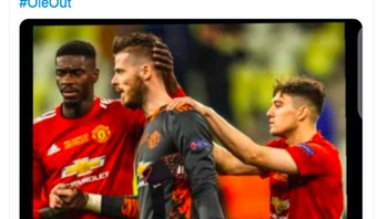 De Gea diminta mengembalikan gajinya yang besar. Foto: Twitter