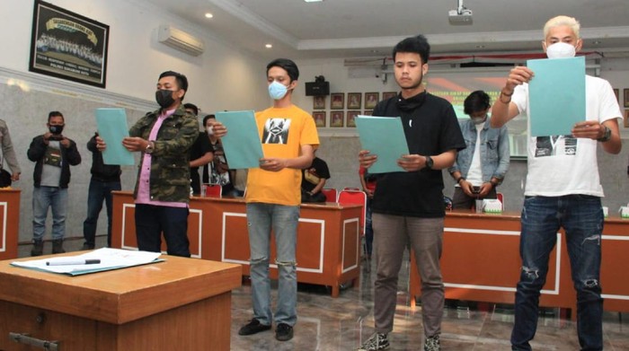 Petinggi kelompok motor di Sukabumi janji hijrah