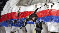 Jaksa sendiri telah mengajukan dakwaan terhadap tiga orang Rusia dan satu orang Ukraina. Mereka berempat dituding memiliki peran dalam penembakan pesawat tersebut. AP Photo/Peter Dejong.