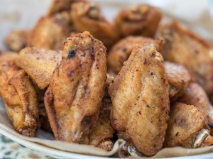 Resep Sayap Ayam Goreng Bawang dan Merica yang Gurih Mantap