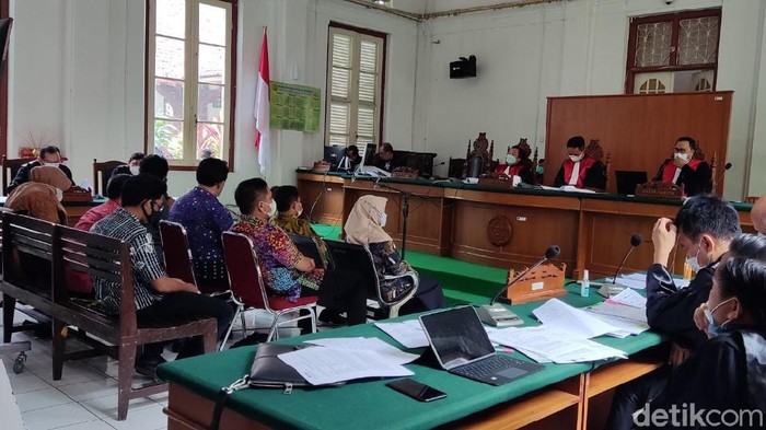 Sidang terdakwa penyuap Nurdin Abdullah, Agung Sucipto di PN Makassar (Hermawan/detikcom).