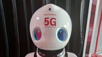 Menkominfo mengatakan dalam menggelar layanan 5G, operator seluler dapat memanfaatkan spektrum frekuensi radio yang dimiliki masing-masing karena berlaku prinsip teknologi netral.