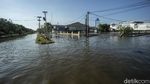 Foto: Kawasan Muara Baru Juga Banjir Rob Usai Gerhana Bulan