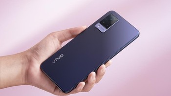 Vivo V21 5G harganya Rp 4,9 juta. Foto: Dok. Vivo Indonesia