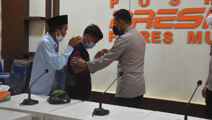 ABG di Sumsel puluhan kali prank call center 110 ditangkap (dok. polisi)