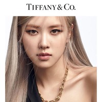5. Rosé BLACKPINKRose menjadi model dari beberapa brand mewah, salah satu yang terbaru Tiffany & Co. Meski belum jadi brand ambassador-nya, Rose telah membagikan 15 postingan yang masing-masing diprediksi bernilai $1,1 juta (Rp 15 miliaran). Foto: Instagram