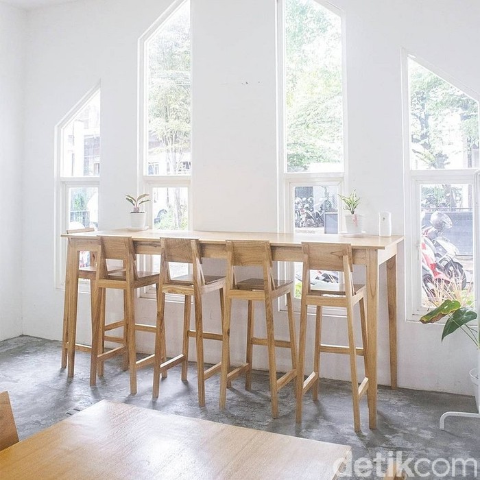 Kedai Botani Coffee House: Kafe Instagenik yang Punya ‘Thinking Room’