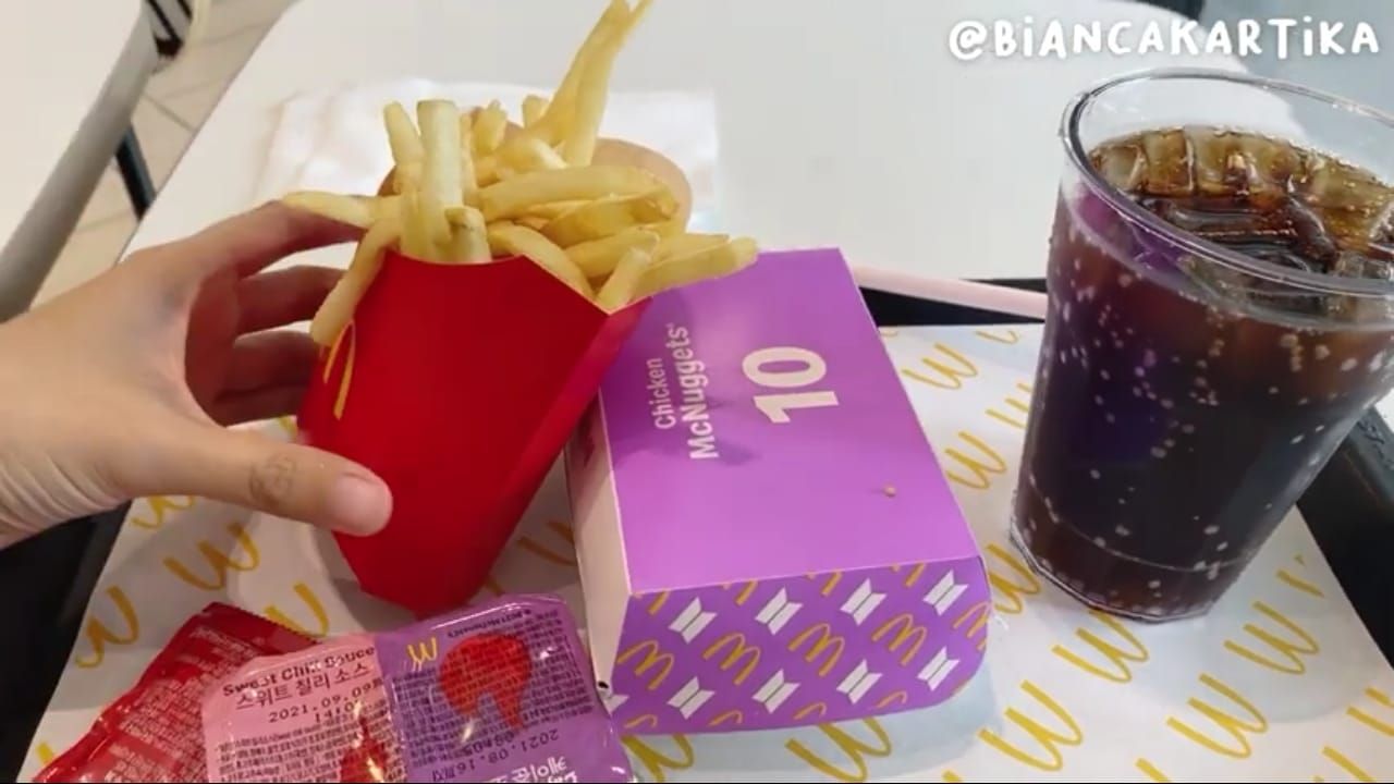 Mencicipi Menu McD Kolaborasi BTS, Ini Respon Bianca Kartika