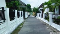 Kini dua RT itu sepi dari aktivitas warga. 