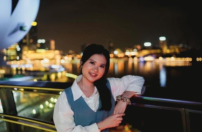 Galeri Felicia Tissue 10 Pose Imut Felicia Tissue Saat Rayakan Ulang Tahun dan Makan Bersama