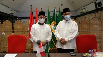 Zulkifli Hasan Bertemu Ketua LDII