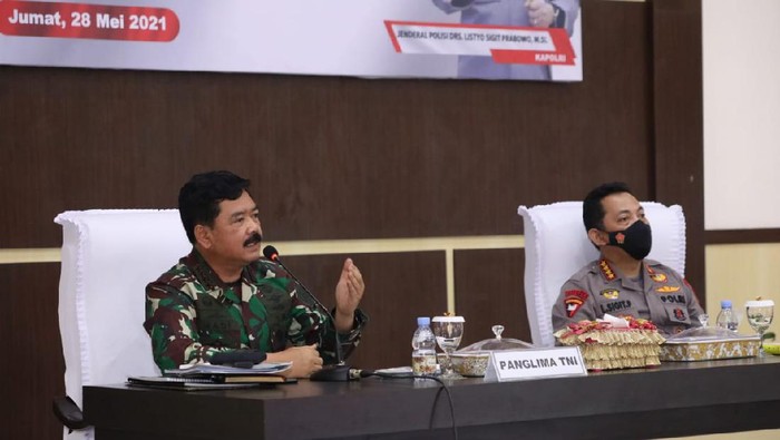Panglima TNI beri pengarahan kepada pasukan soal sinergitas dengan Polri dan perburuan kelompok teroris MIT di Sulteng