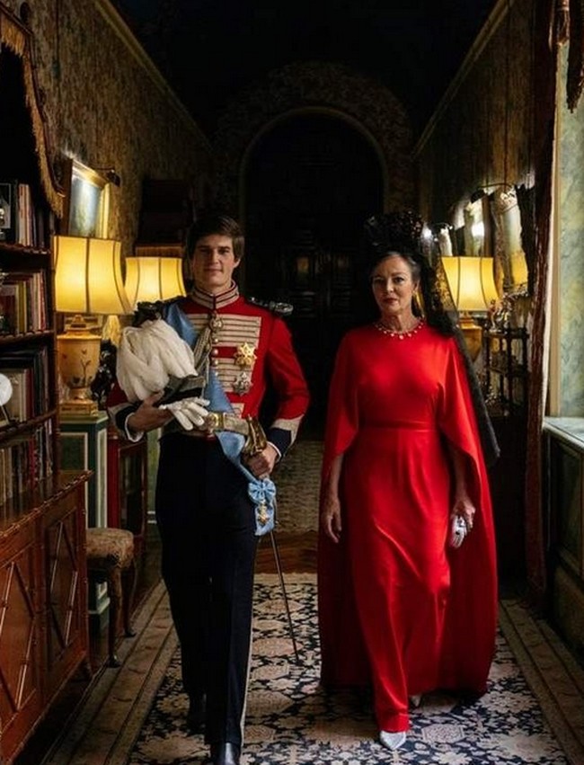 Carlos menikahi Belen di Liria Palace, istana yang dibangun abad ke-18 yang memiliki perkebunan yang indah di Madrid pada Sabtu (22/5/2021). Istana tersebut adalah milik keluarga Carlos. Pernikahan tersebut menjadi penyatuan dua keluarga terkaya di Spanyol. Foto: Fotografer @aortizphoto, Instagram @the_royal_watcher