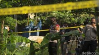 Polisi masih berada di lokasi kejadian untuk melakukan evakuasi.