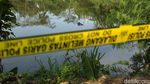Penampakan Bagian Pesawat yang Jatuh di Danau Cibubur