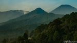 Pesona Cakrawala Puncak di Pagi Hari