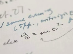 Wow, Tulisan Tangan Albert Einstein Terjual Rp 17 Miliar
