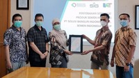 Semen hidraulis tipe HE pertama di Indonesia ini telah lulus uji di Lembaga Sertifikasi Produk (LSPro) Balai Besar Bahan dan Barang Teknik (B4T) Kementerian Perindustrian Republik Indonesia. 