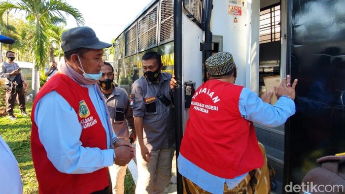 tersangka korupsi bantuan madrasah dan ponpes