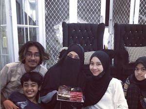 Alasan Bijak Umi Pipik Izinkan Anak-anaknya Nikah Muda