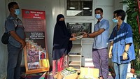 Selain itu, Rumah Daulat Buku ini juga diharapkan bisa menjadi berkah bagi mantan napiter baik dalam bentuk materi maupun nonmateri. Saat ini, terdapat 35 mantan narapidana terorisme yang tergabung dalam program Ridalku yang tersebar di wilayah Jabodetabek, Sumatera, Jawa Barat dan jawa tengah.