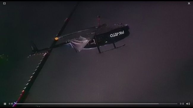 Bangkai heli yang jatuh di Danau Buperta Cibubur telah dievakuasi