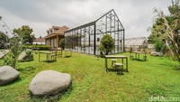 Tempat menginap yang berlokasi di Jalan Nagrak Kulon, Desa Sukajaya, Kecamatan Lembang, Kabupaten Bandung Barat itu bisa masuk daftar kunjungan saat menyambangi Lembang.