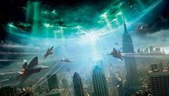 The Day the Earth Stood Still adalah film bertemakan drama dan fiksi ilmiah yang dirilis pada tahun 2008 lalu dengan aktor Keanu Reeves. Film The Day the Earth Stood Still menceritakan kisah seorang ilmuwan yang tengah menyelidiki sosok alien yang mirip manusia di Manhattan. Foto: IMDB