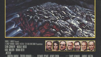 Meteor adalah film klasik tahun 1979 yang mengambil fokus pada meteor. Premis filmnya berfokus pada Amerika Serikat dan Uni Soviet yang saling bekerja sama untuk menghadapi asteroid yang akan menabrak Bumi, walaupun kedua negara tersebut sedang melangsungkan Perang Dingin. Foto: IMDB