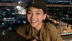Cantiknya Glenca Chysara saat Ngopi di Kafe Kekinian
