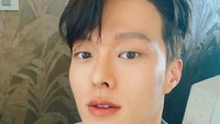 Jang Ki Young merupakan aktor tampan yang kerap memukau karena perannya di drama Korea. Drama terbaru yang ia bintangi adalah My Roomate is A Gumiho. Foto: Instagram @juanxkui