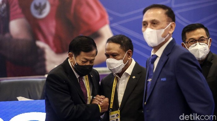 PSSI menggelar Kongres Tahunan pertama kalinya di masa pandemi COVID-19, di Hotel Raffles, Jakarta, Sabtu (29/5/2021). Agenda Kongres PSSI yang pertama memaparkan laporan pelaksanaan program PSSI tahun 2020 dan rencana program PSSI tahun 2021. Selain itu juga ada agenda lain seperti pengesahan anggota baru.