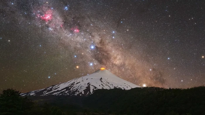 Foto Galaksi Bima Sakti yang terpilih dalam Milky Way Photographer of the Year 2021