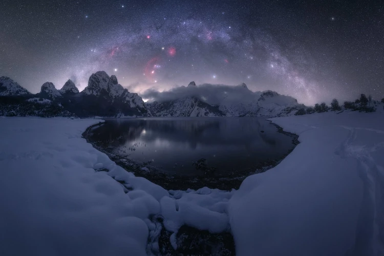 Milky Way Photographer of the Year 2021 Foto Galaksi Bima Sakti yang terpilih dalam Milky Way Photographer of the Year 2021