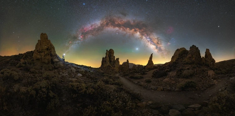 Milky Way Photographer of the Year 2021 Foto Galaksi Bima Sakti yang terpilih dalam Milky Way Photographer of the Year 2021