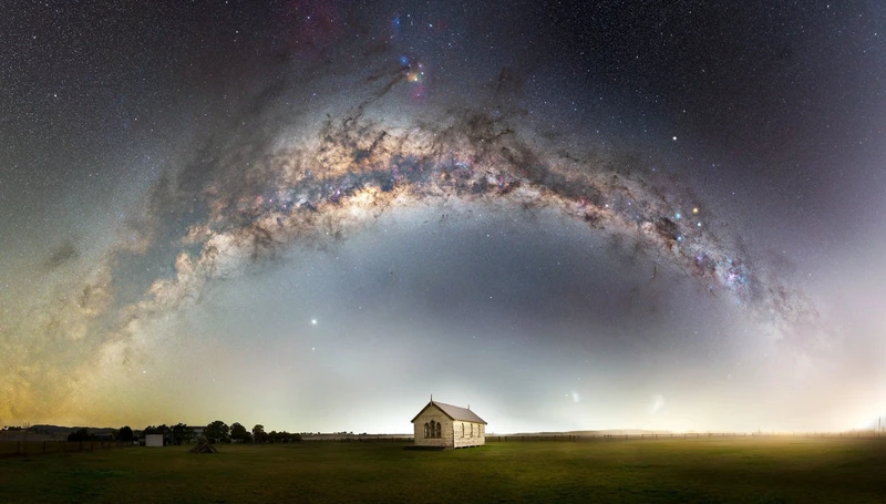 Foto Galaksi Bima Sakti yang terpilih dalam Milky Way Photographer of the Year 2021