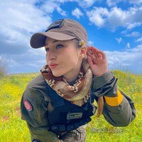Natalia Fadeev adalah wanita yang tergabung dalam IDF atau Israel Defense Forces (Pasukan Pertahanan Israel). Ia cukup aktif di media sosial seperti Instagram dan TikTok. Belakangan video TikTok Natalia menimbulkan perdebatan karena dianggap sebagai bentuk propaganda. Foto: Instagram @callsignwaifu